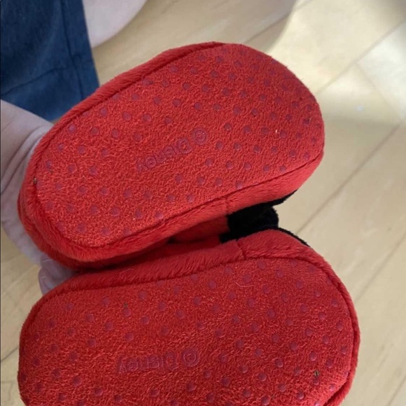 Mickey Mouse slippers 0-6M - Picture 2 of 3